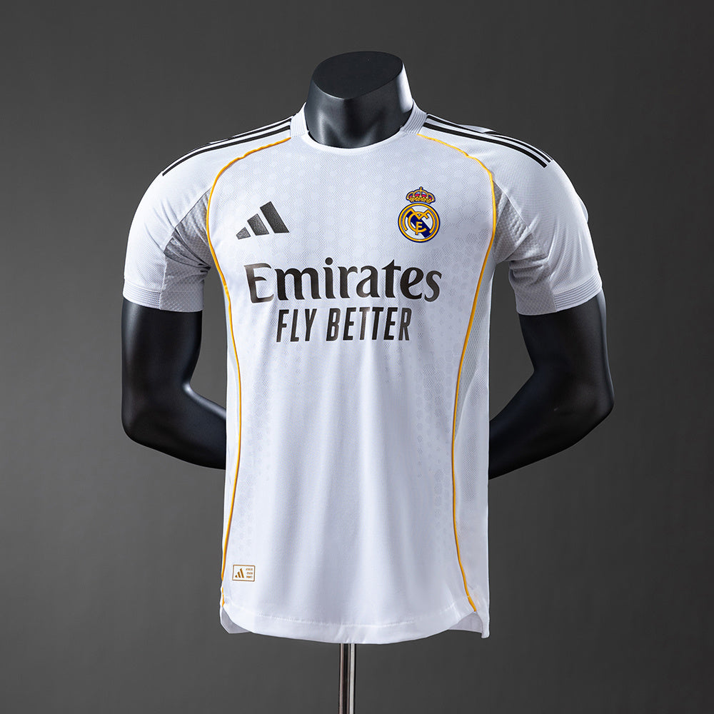 Camiseta de local del Real Madrid 25/26, versión jugador