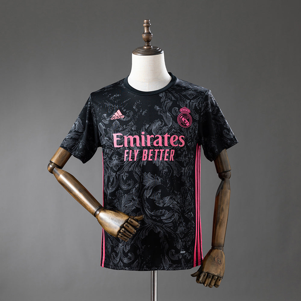Camiseta retro de visitante del Real Madrid 20/21