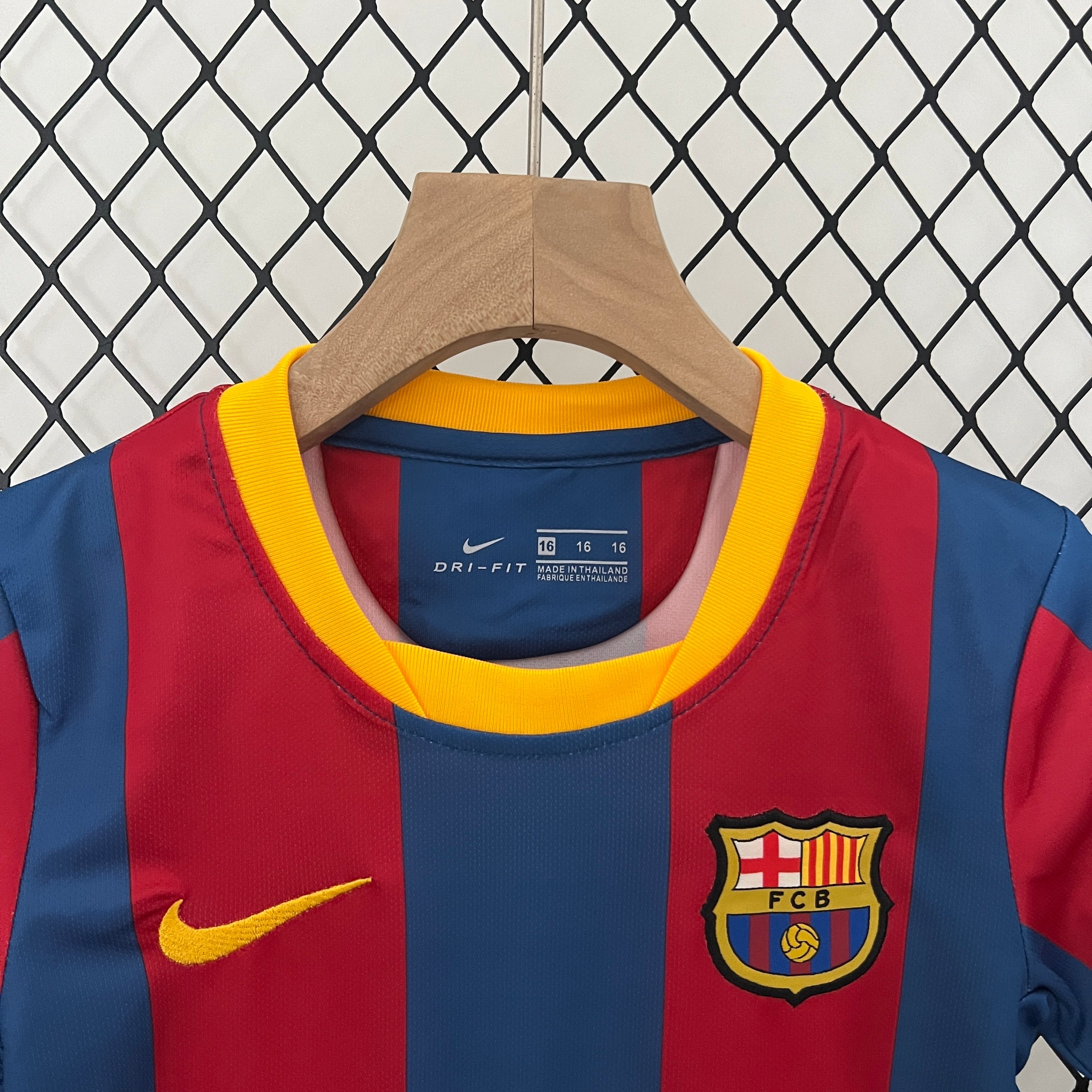 Camiseta infantil del Barcelona 10/11