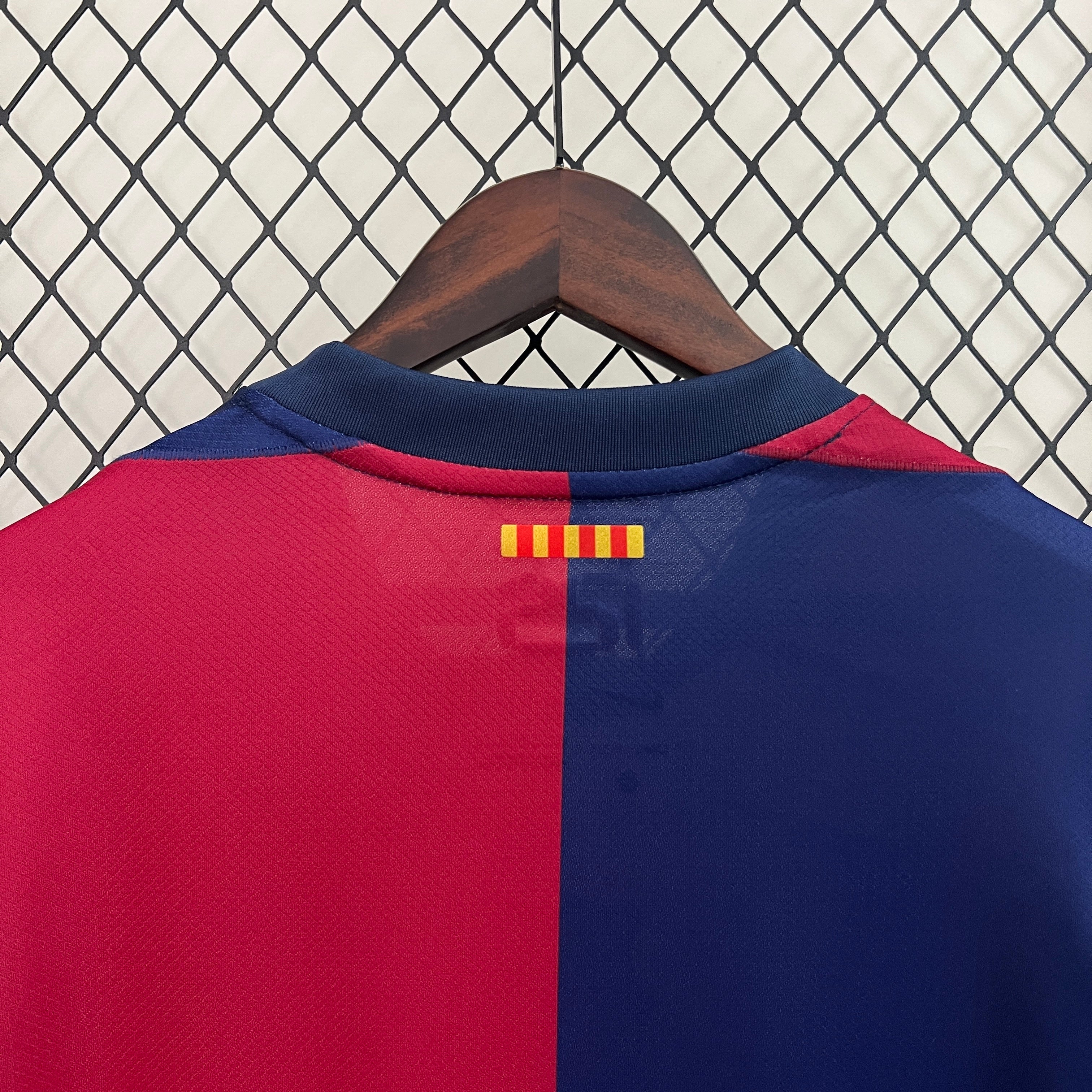 24/25 FC Barcelona Local