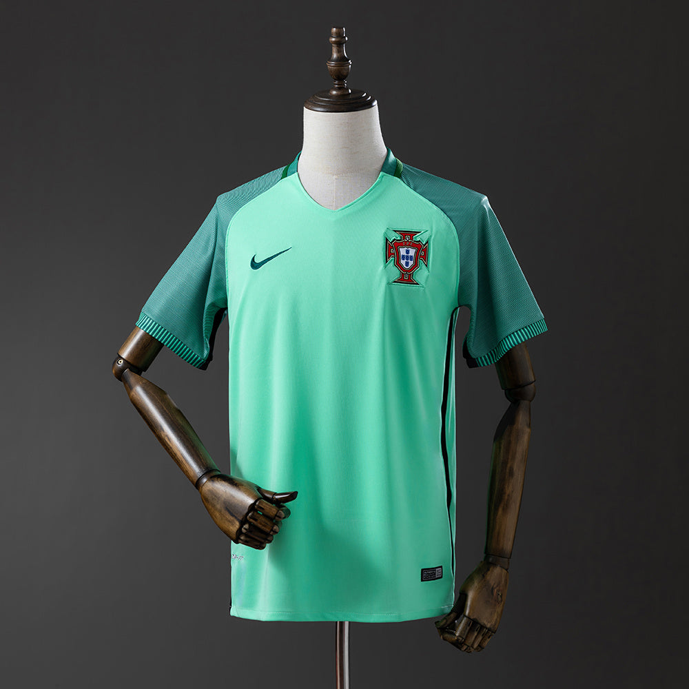 Camiseta retro de visitante de Portugal 2016