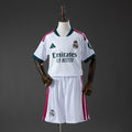Equipación infantil del Real Madrid 26/27