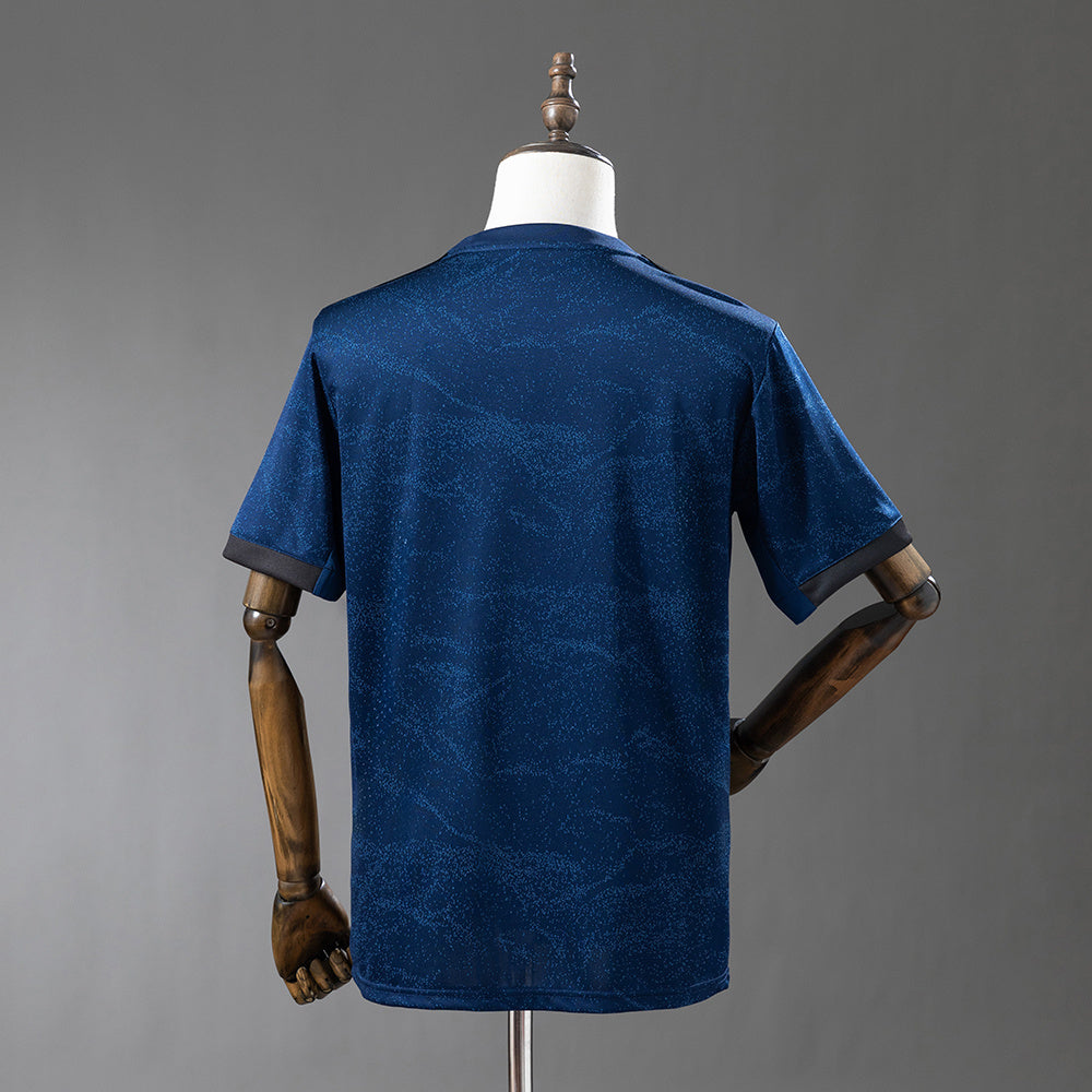 Camiseta retro visitante del Real Madrid 19/20
