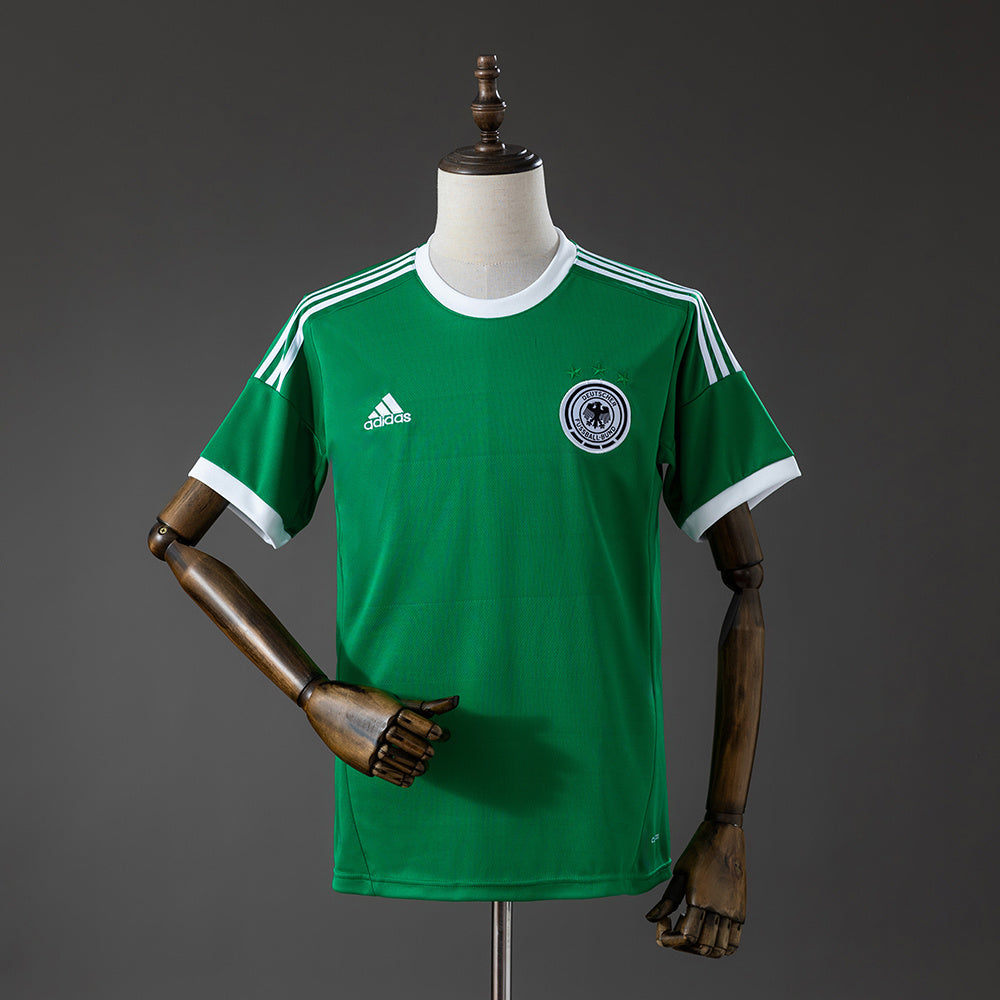 Camiseta retro de visitante de Alemania 12/13