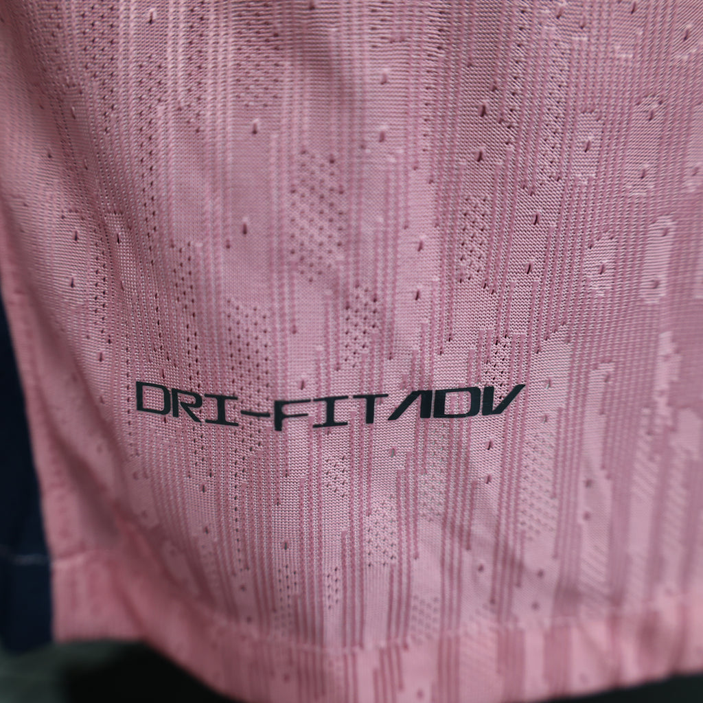 Camiseta de jugador Barcelona rosa
