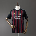 Camiseta retro visitante del Manchester City 08/09