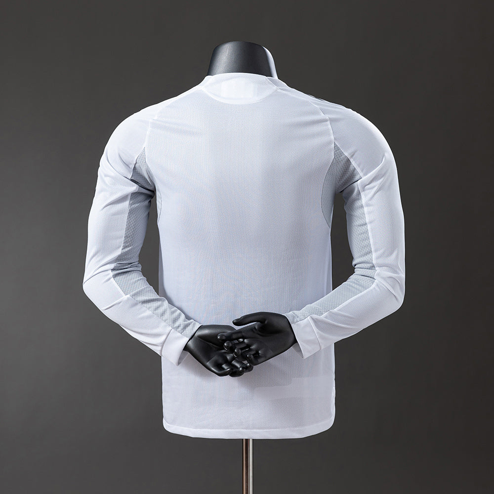 Camiseta de manga larga del Real Madrid 25/26, versión jugador