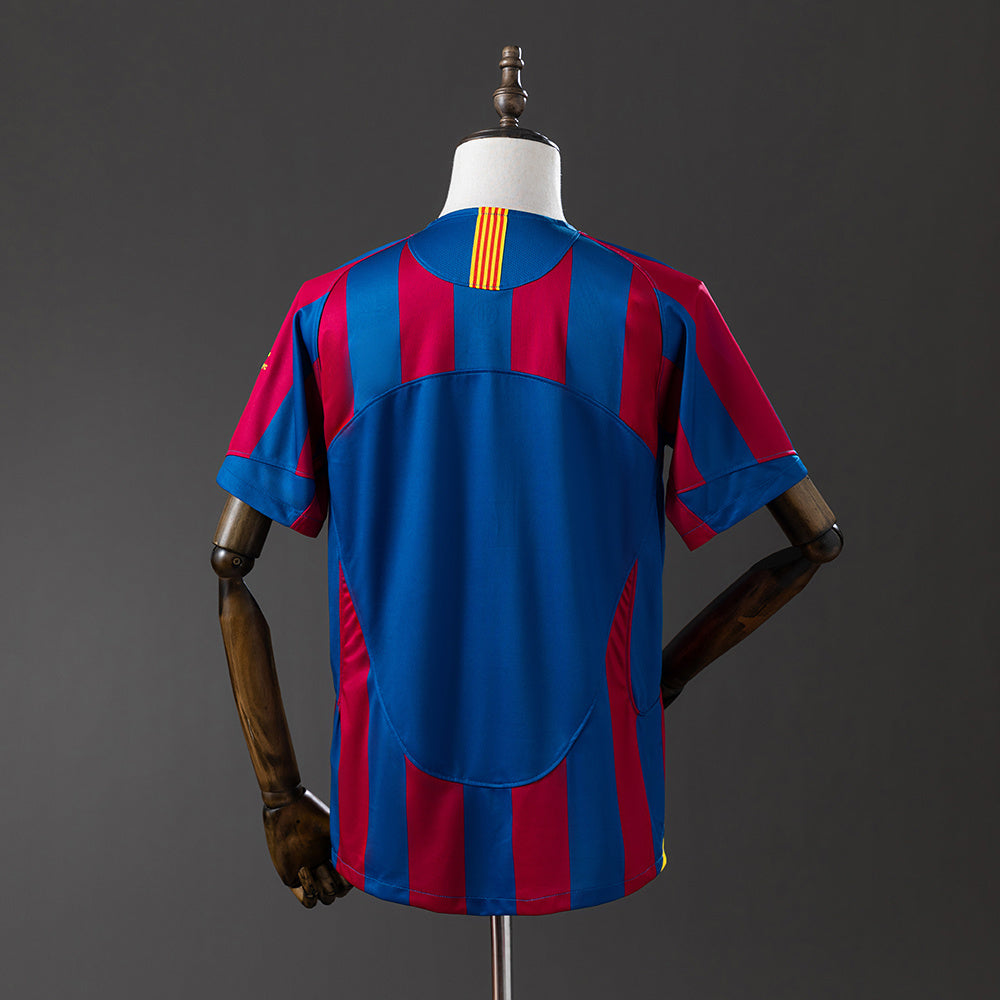 Camiseta retro del Barcelona 05/06 (Edición UEFA Champions League)
