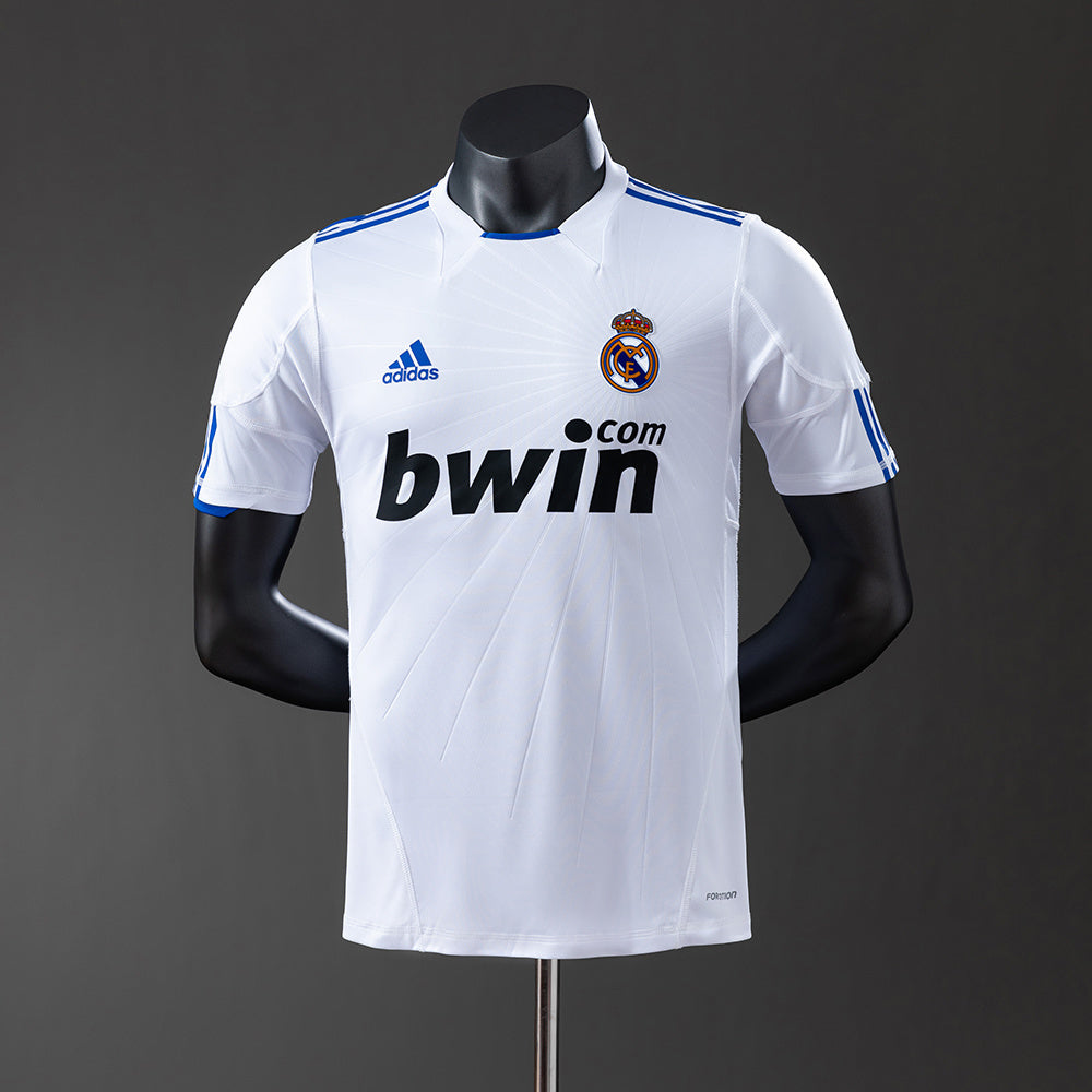 Camiseta retro del Real Madrid 10/11, versión jugador