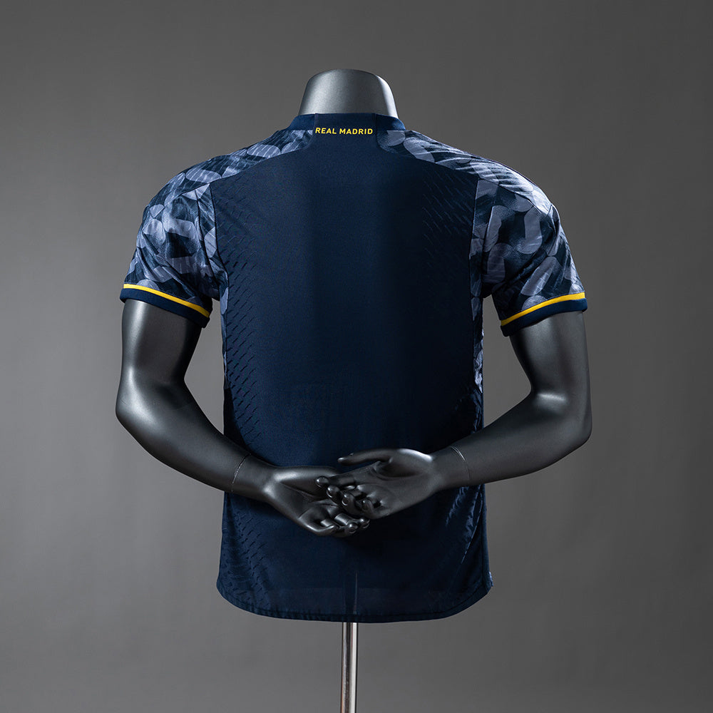 Camiseta retro de visitante del Real Madrid 23/24, versión jugador