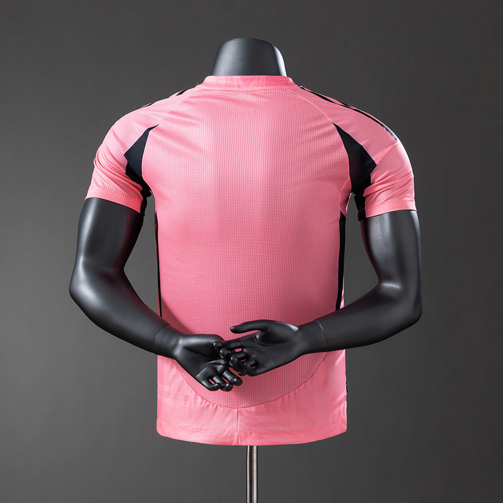 Camiseta del Real Madrid 25/26 versión jugador