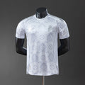 Camiseta del Real Madrid edición especial Galaxy Lights 25/26, versión jugador