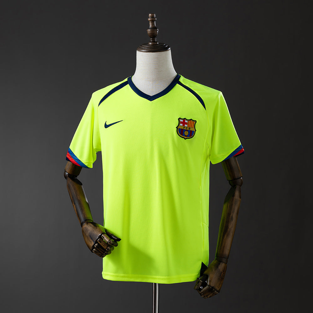 Camiseta retro del Barcelona 05/06 (visitante)