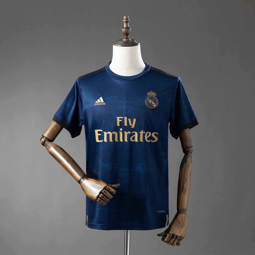 Camiseta retro visitante del Real Madrid 19/20