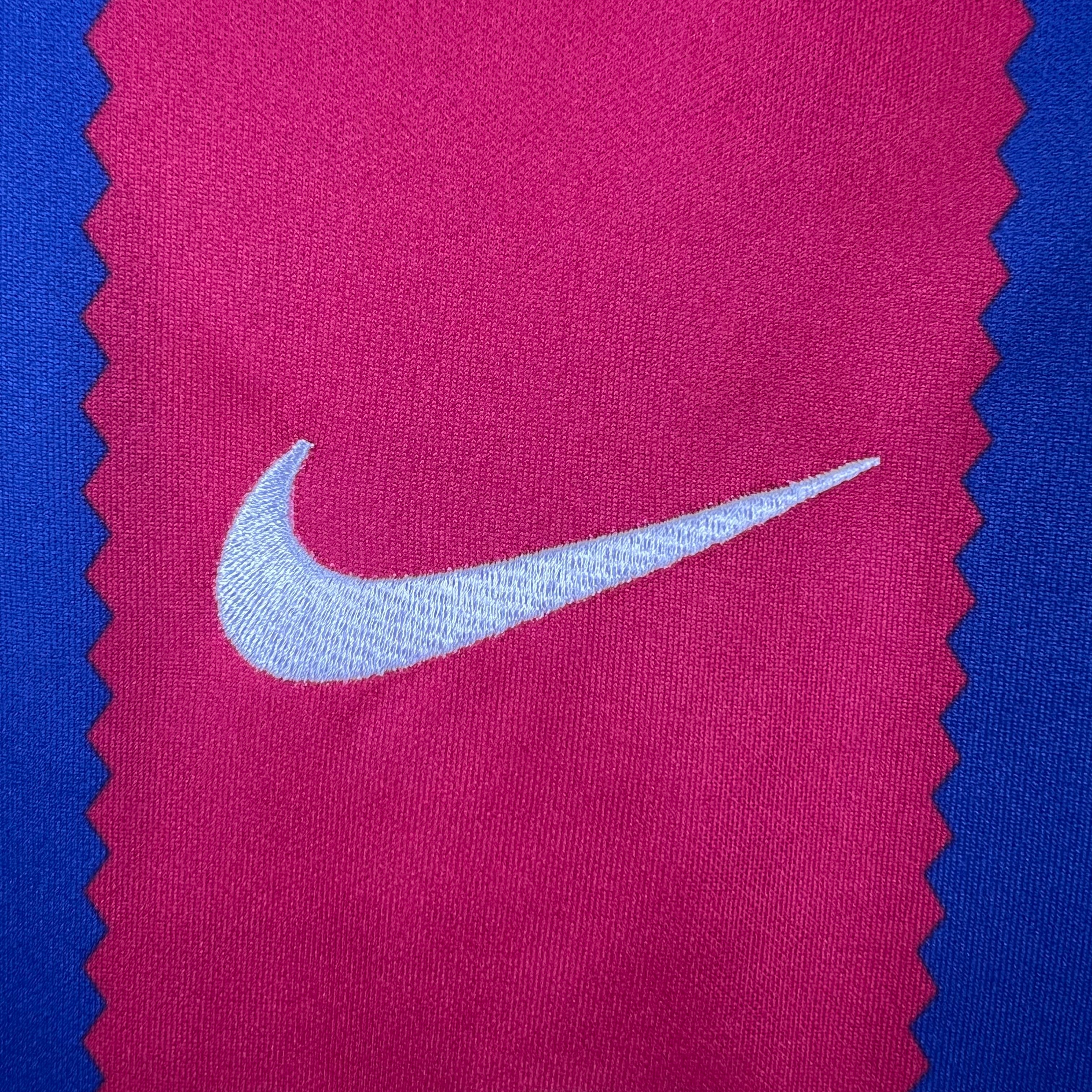 Camiseta de local del Barcelona 23/24