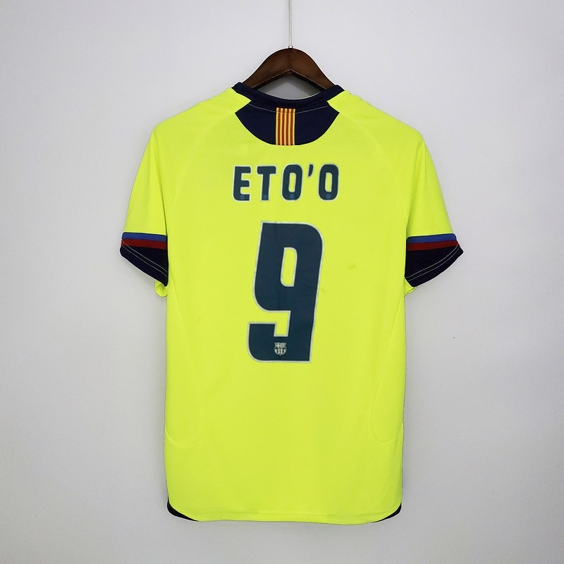 Camiseta retro del Barcelona 05/06 (visitante)