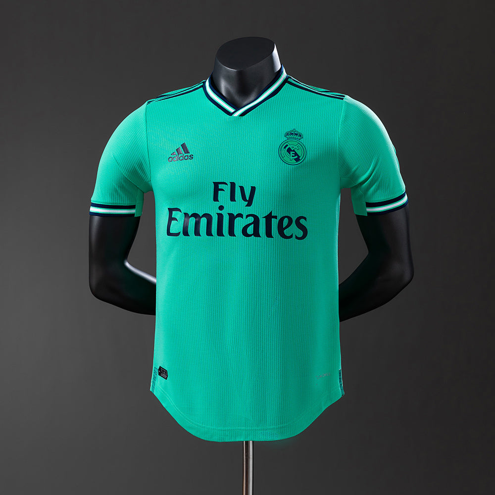 Camiseta retro de visitante del Real Madrid 19/20, versión jugador