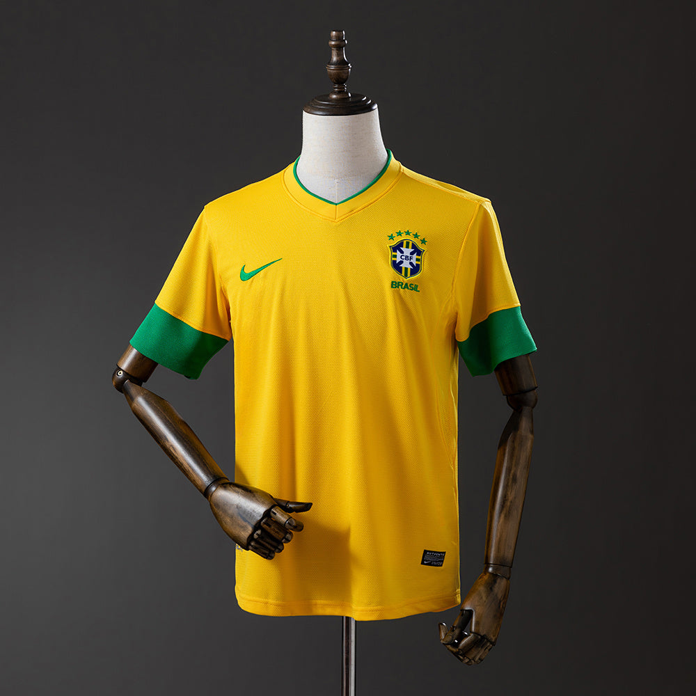 Camiseta retro de local de Brasil 12/13