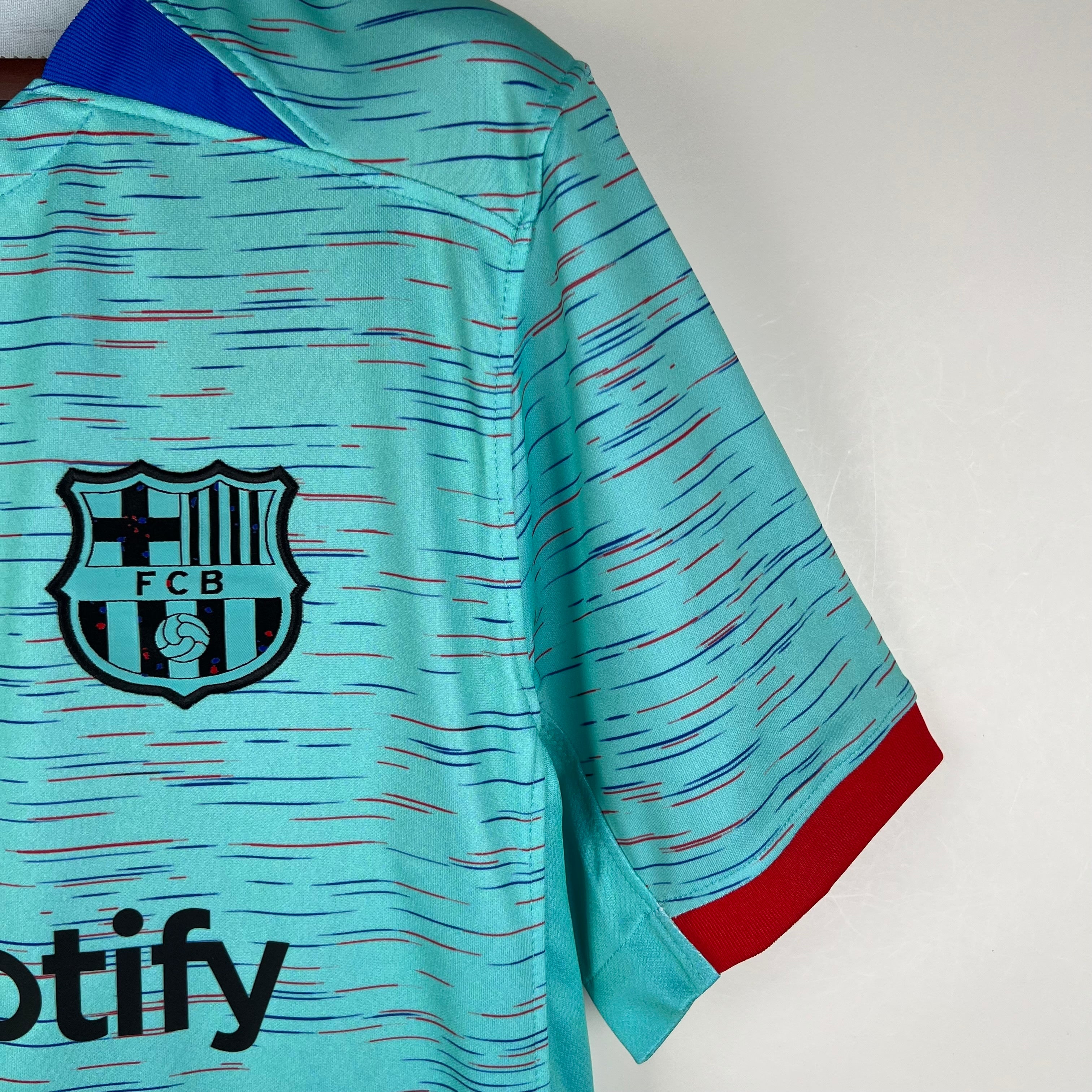 23/24 Barcelona tercera visitante