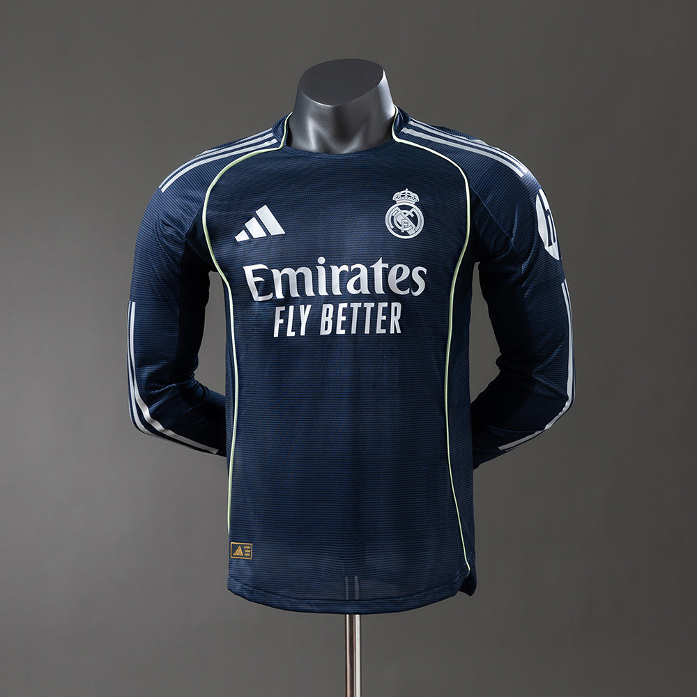 Camiseta de manga larga del Real Madrid 25/26, versión jugador