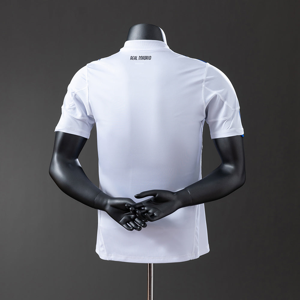 Camiseta retro del Real Madrid 10/11, versión jugador