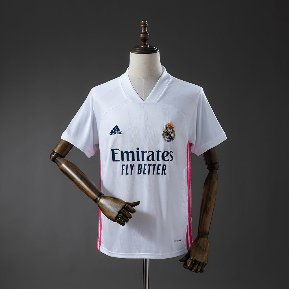 Camiseta retro del Real Madrid 20/21