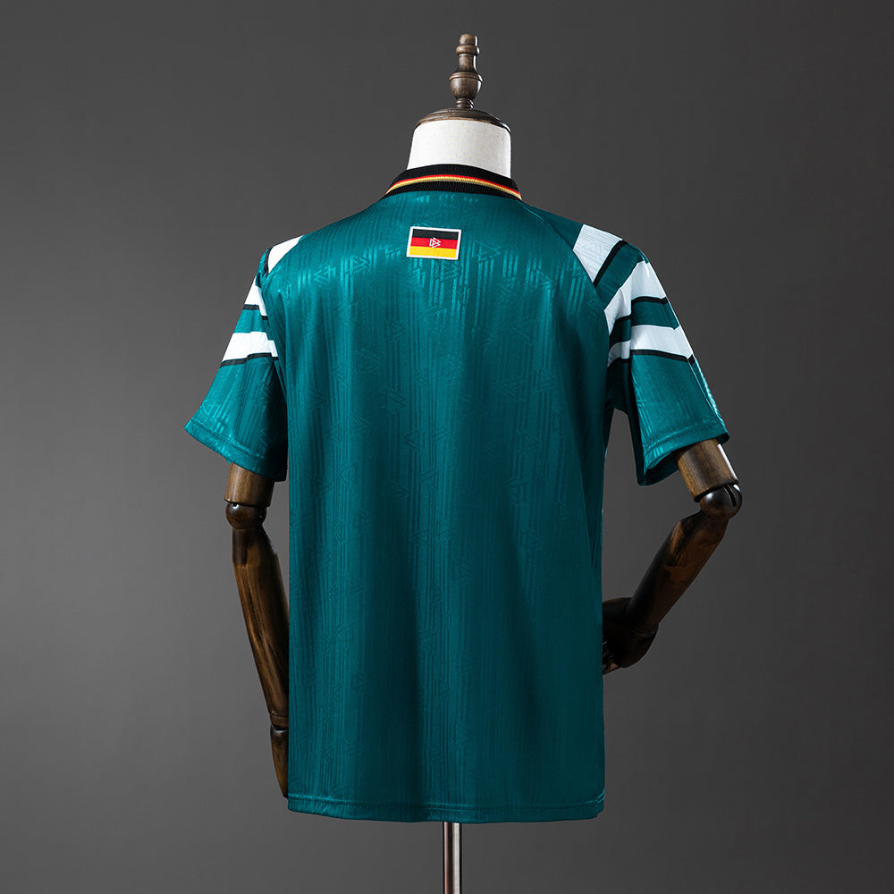 Camiseta retro de Alemania de 1996 (visitante)