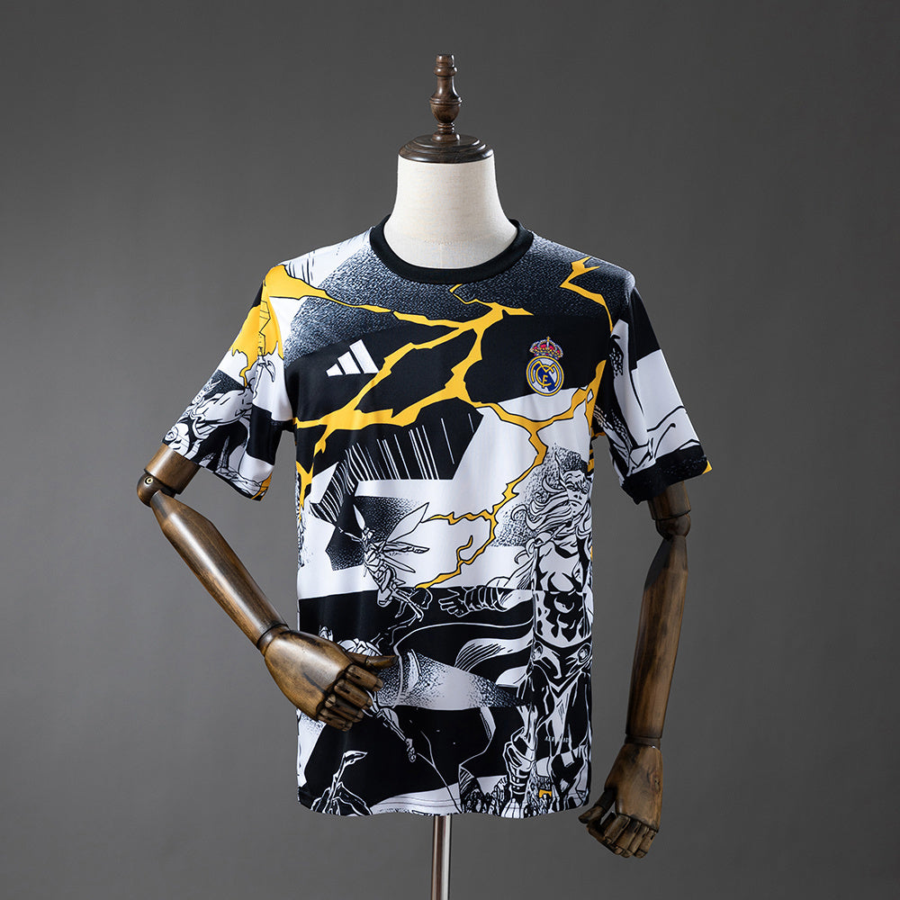 Real Madrid 25/26 Vengadores - Camiseta de prepartido (Blanco y Negro)