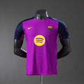Camiseta morada de entrenamiento previo al partido del Barcelona 25/26