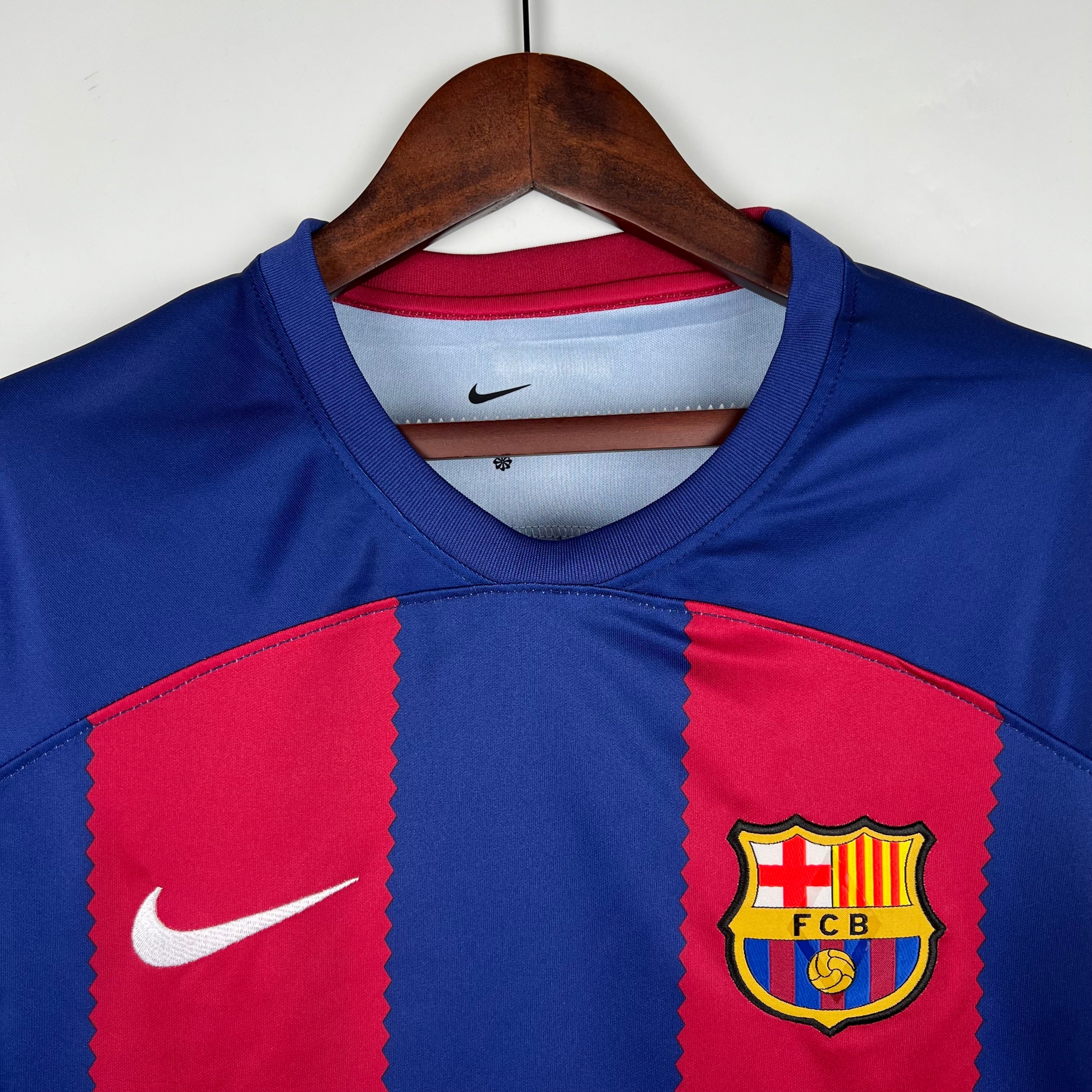 Camiseta de local del Barcelona 23/24