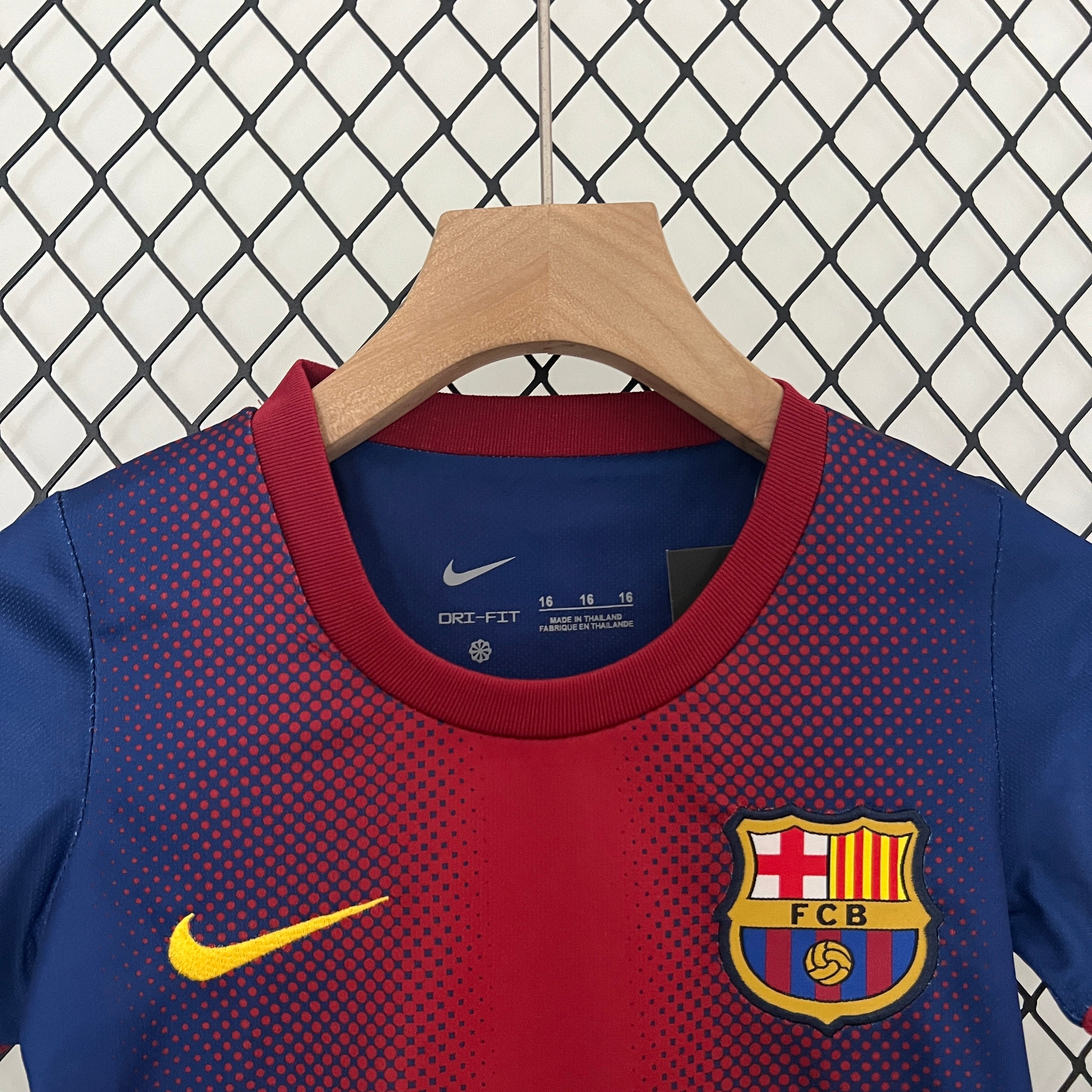 Conjunto local para niños del Barcelona 12/13