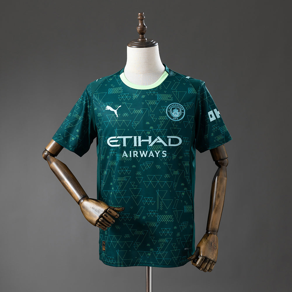 Camisetas de visitante del Manchester City 25/26 (cuarta equipación)