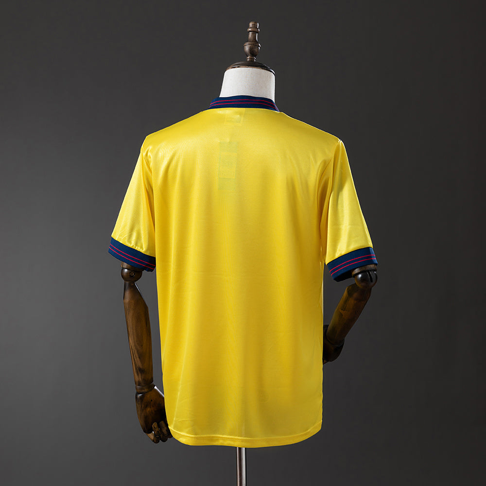 Camiseta retro del Arsenal de visitante de la temporada 83/86