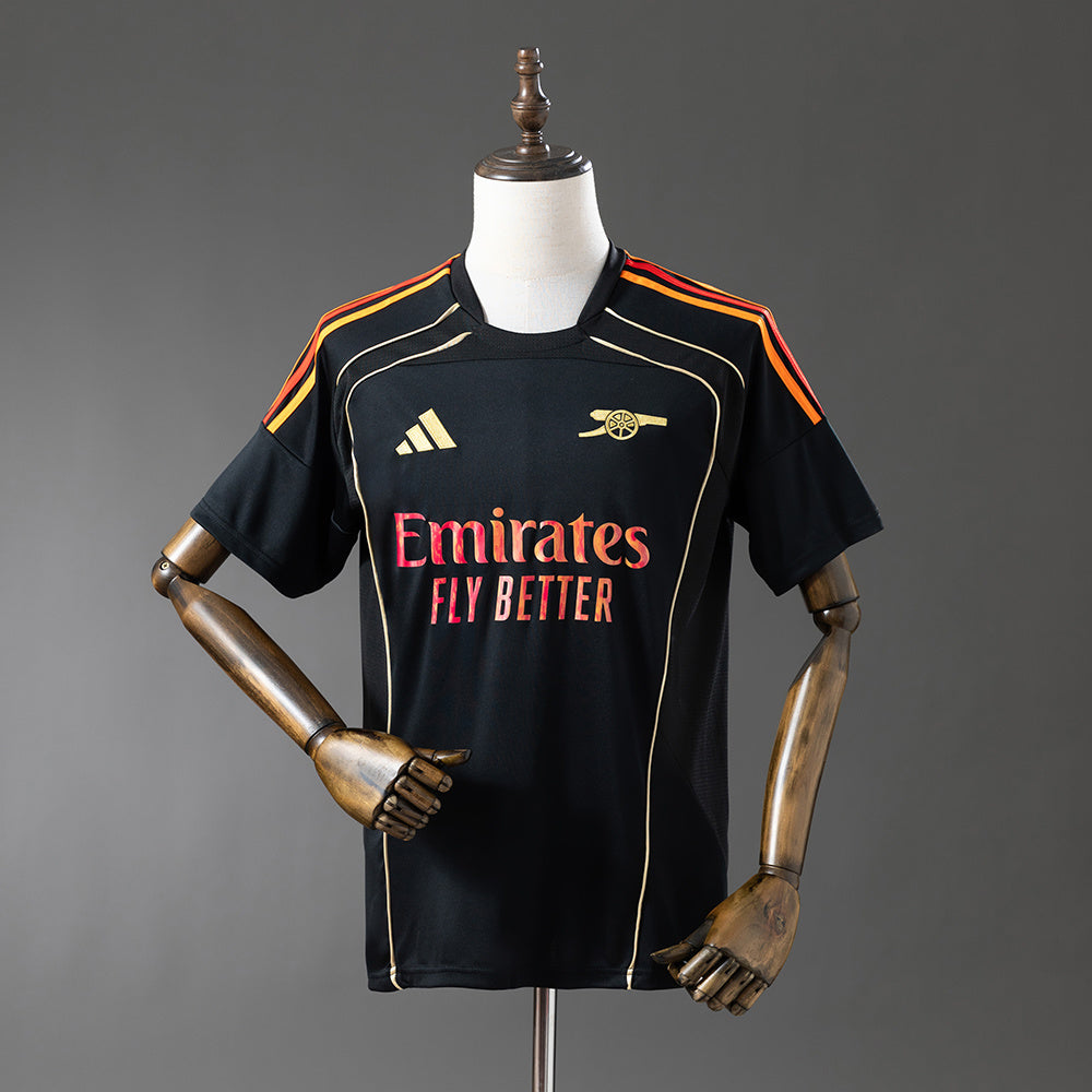 Colaboración de estilo retro del Arsenal 25/26 - Camiseta negra