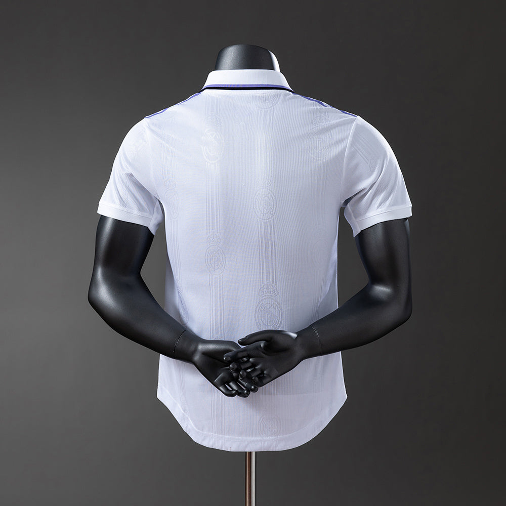 Camiseta de local del Real Madrid 22/23, versión jugador