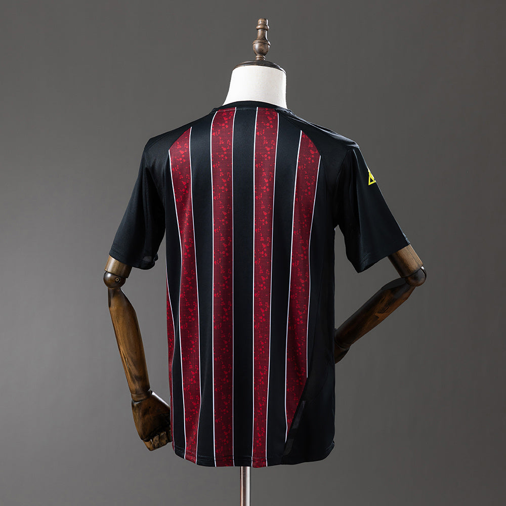 Camiseta retro visitante del Manchester City 08/09