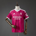 Camiseta de visitante del Real Madrid 26/27