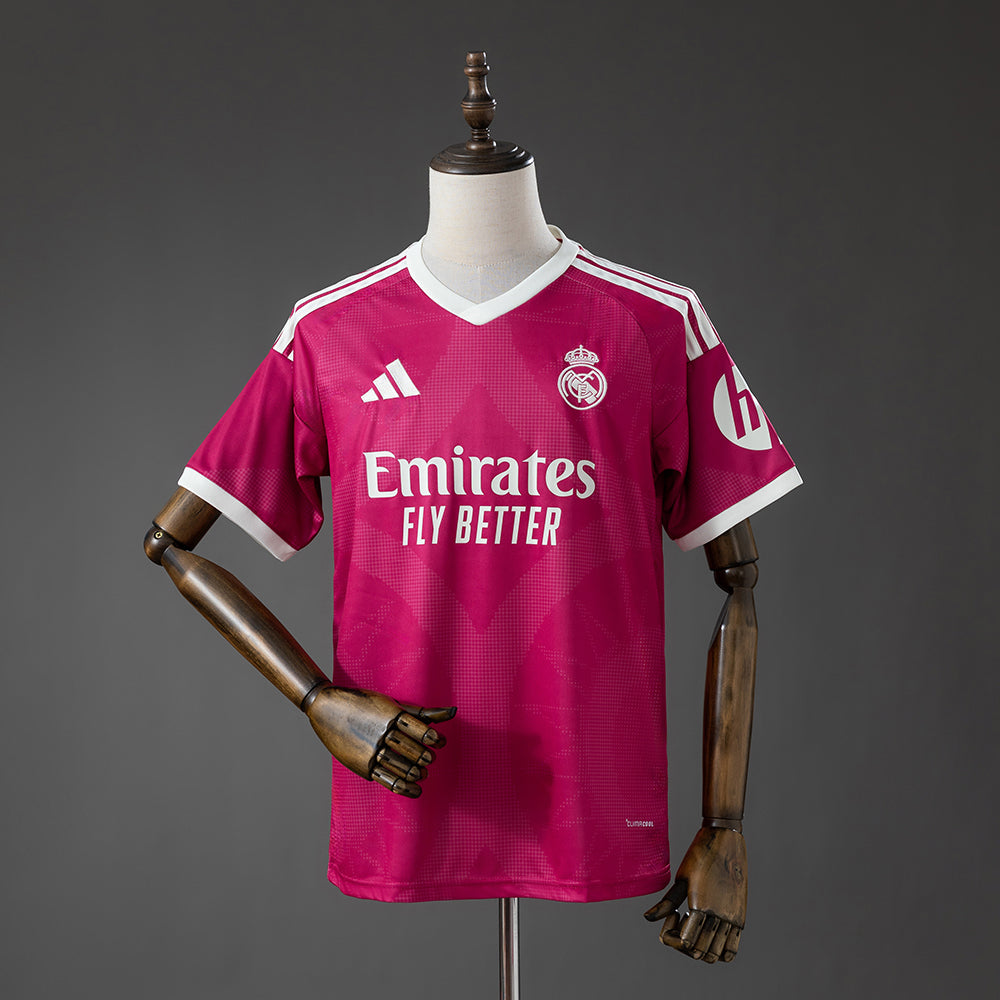 Camiseta de visitante del Real Madrid 26/27