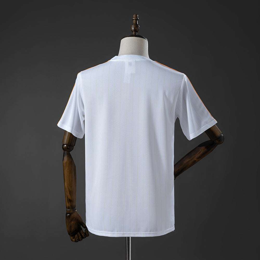 Camiseta Real Madrid Terrace Icons Blanca Azul