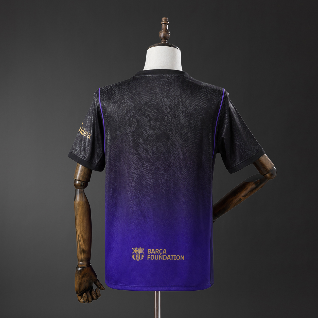Camiseta de visitante del Barcelona x Kobe Bryant 26/27