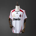 Camiseta retro del AC Milan 06/07 de visitante